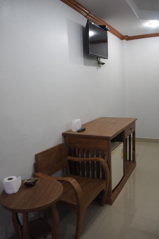 Rimmueng Resort Phanom Sarakham Buitenkant foto